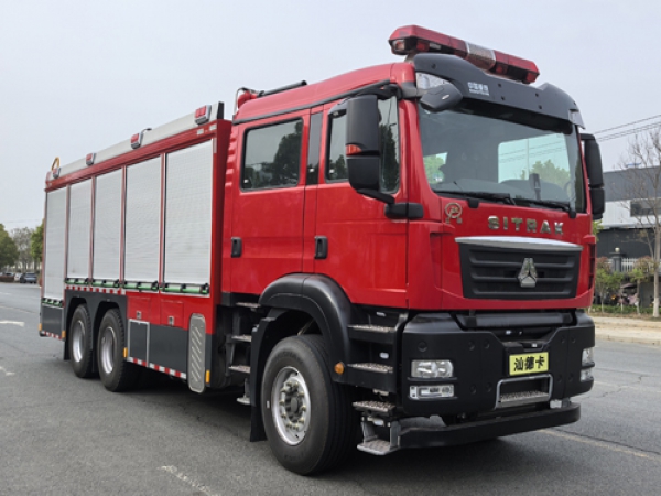 重汽汕德卡干粉消防車(chē)